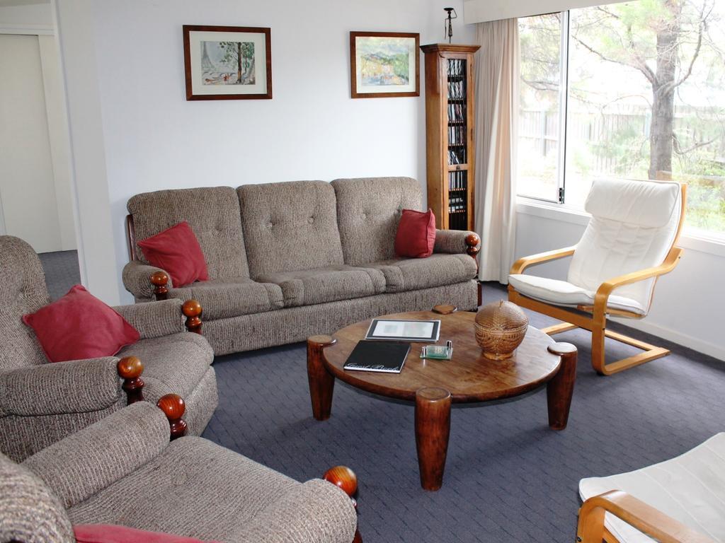The Blue Shack Villa Coles Bay Room photo